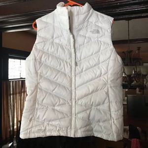 Women’s White North Face vest